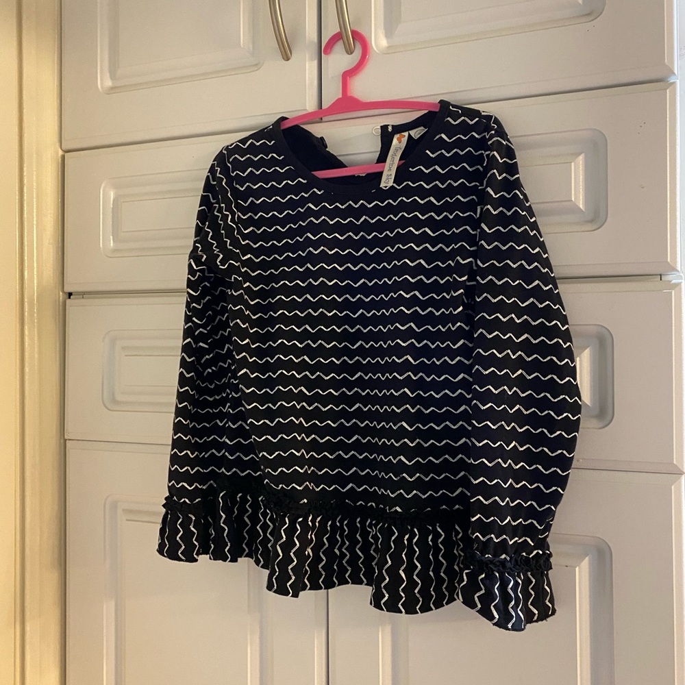 NWOT Black and White Top 5T